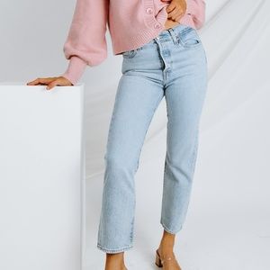 Levi's Wedgie Crop Straight Light Wash w/ Raw Hem